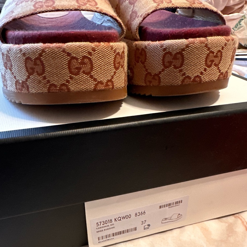 Gucci Platform Slides - Picture 2 of 8